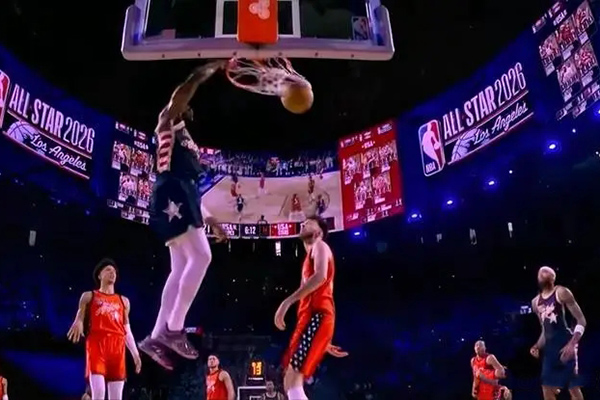 NBA全明星赛-美国星辰队37-35加时险胜世界队，文班空砍14分