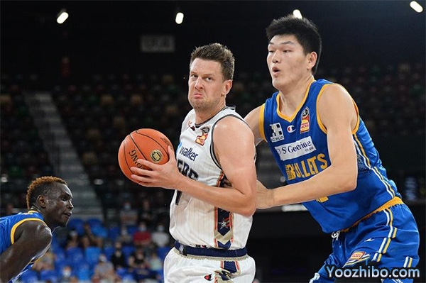 子弹77-73逆转36人  刘传兴3分2板1断 帕特森32+6+5断