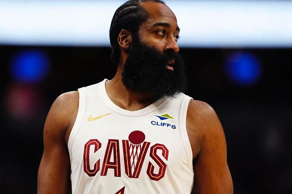 哈登谈超巨换队常态：NBA本就是生意，忠诚被过度吹捧