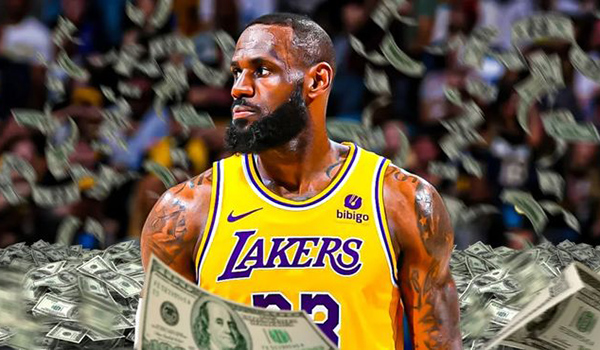 美媒爆料：詹姆斯下赛季或大幅降薪，有望刷新NBA历史降薪纪录