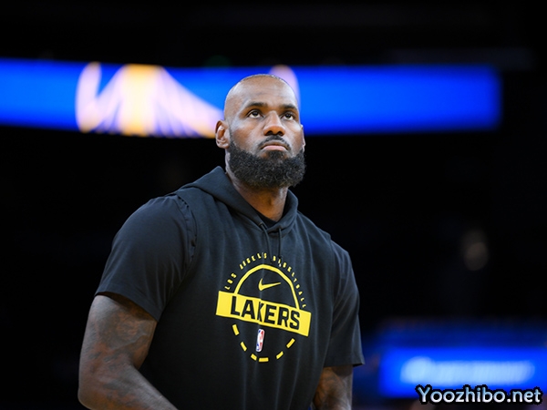 70次周最佳！詹姆斯再创神迹，NBA历史无人能及