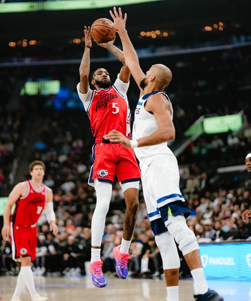 双枪扛起进攻大旗 <a href=/lanqiu/timberwolves/ target=_blank class=infotextkey>森林狼</a>94-88力克残阵快船，延续客场势头