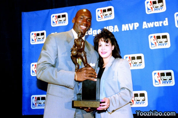 1990-91赛季NBA常规赛MVP,乔丹当选