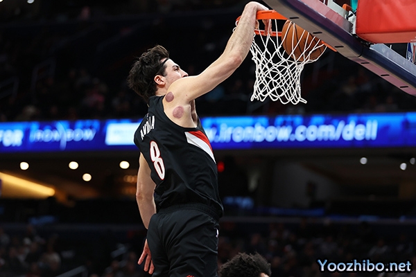 杀疯了！阿夫迪亚内线碾穿太阳，22投15中狂砍41+7+12命中致命一球